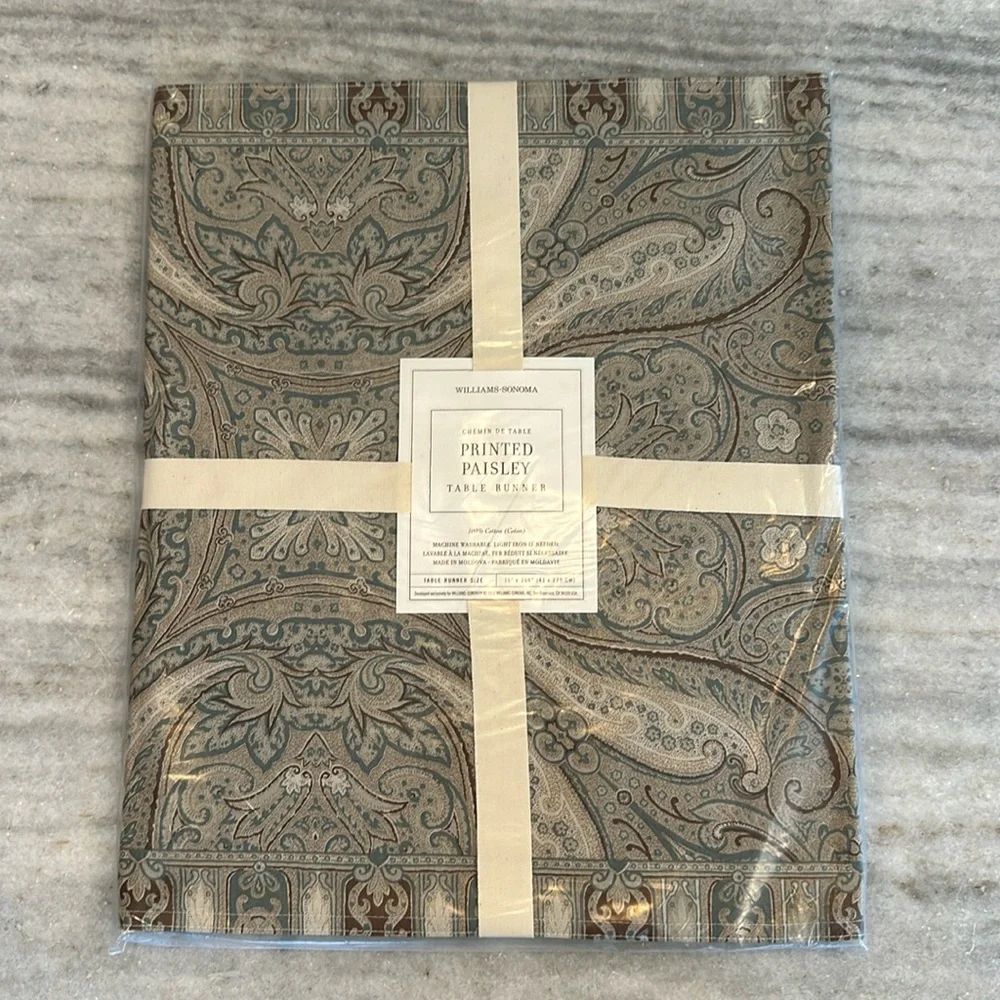 NEW Williams Sonoma Printed Paisley Table Runner, 16” by 108”